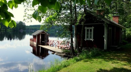 La Finlandia offre vacanze gratis per insegnarti l’arte della felicità finlandese