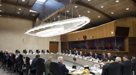 I burocrati di Bruxelles e il nuovo strumento di tortura contro l’Italia