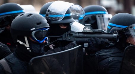 Le Armi-Non-Letali: Peggio delle Pistolettate per i Gilet Gialli