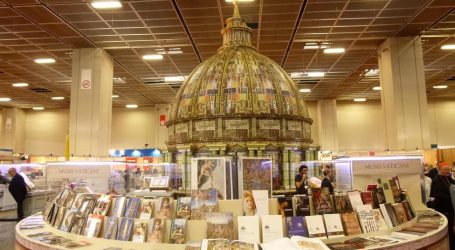 Tra CasaPound e NoTav, a Torino il Salone dell’Ipocrisia