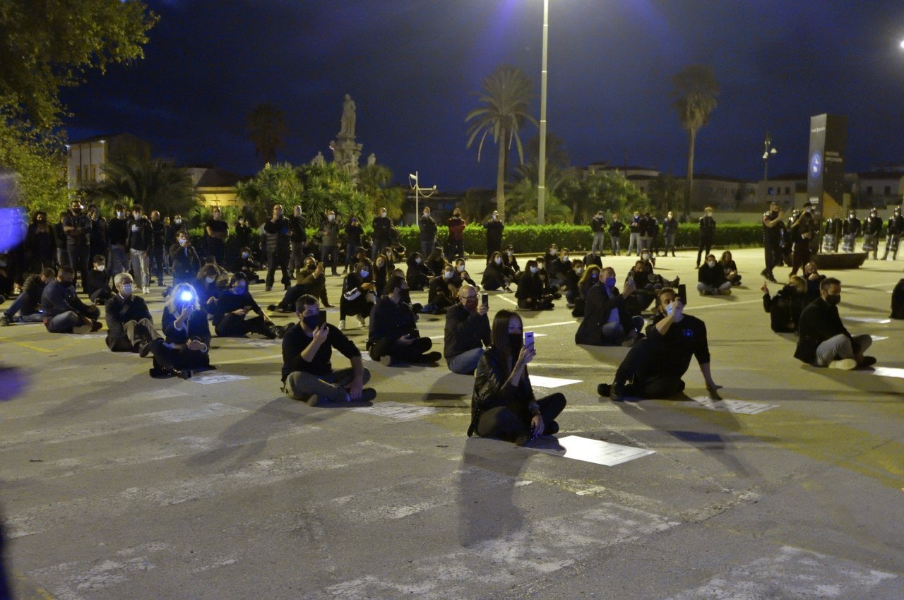 External content.duckduckgo.comdsafd