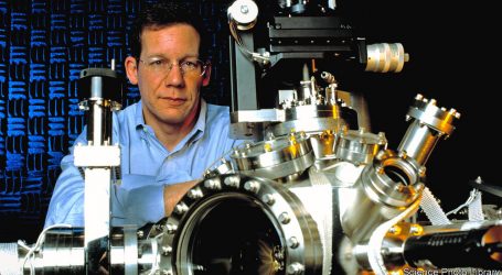 Scienziato di Harvard Dr. Charles Lieber: E adesso Prima di Vaccinarvi Leggete Bene che Cosa ha Sviluppato Questo Genio delle Nanotecnolgie per Conto del Deep State