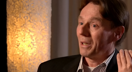 Ronald Bernard: Connessione tra Potere, Finanza, Satanismo e Pedofilia rivelata quando Jeffrey Epstein per molti era una marca di dentifricio