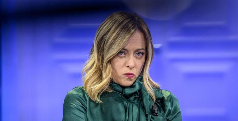 Creator: gd jpeg v1.0 (using ijg jpeg v62), quality = 85