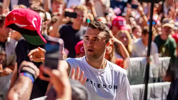 Charlie kirk 1901065343 (1)