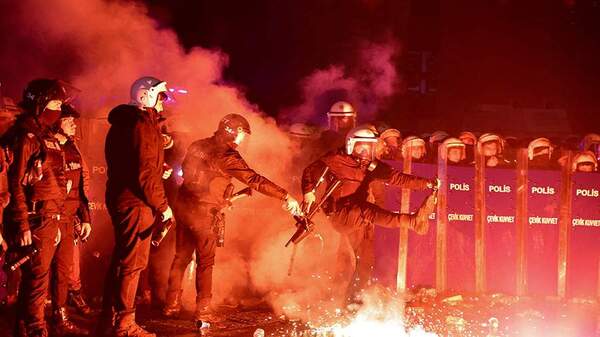 2025 03 21T213506Z 1704637294 RC