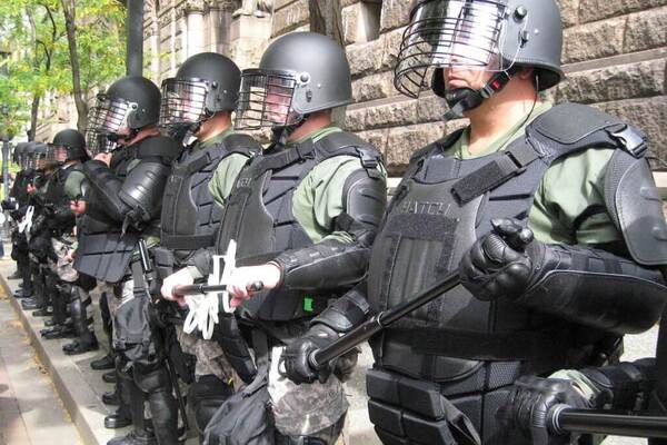 Stati Uniti robocop 1391488699 (1)