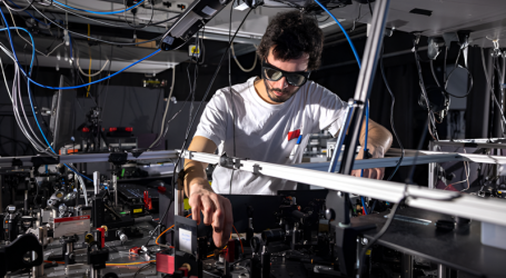 L’esperimento della doppia fenditura non riguarda la coscienza ma concerne le condizioni al contorno, la coerenza e l’informazione