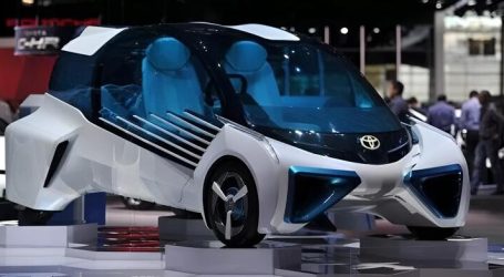 La Prima Auto ad Acqua è già Realtà: 1.000 Chilometri di Autonomia e la Fine della Benzina