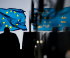 L’Unione Europea finirà per distruggere uno ad uno tutti gli Stati membri, porre fine all’Unione Europea non è un’opzione, è un obbligo