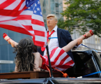 Donald Trump ha gridato al lupo e sono spuntate in massa una quantità industriale di P******.