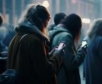 Scorri tutto, accetta tutto, questo è diventato il  nostro nuovo stile di vita