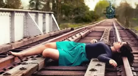 Il dilemma del carrello ferroviario: lasceresti morire cinque persone o ne uccideresti una?