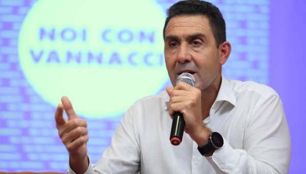 Roberto vannacci (1)